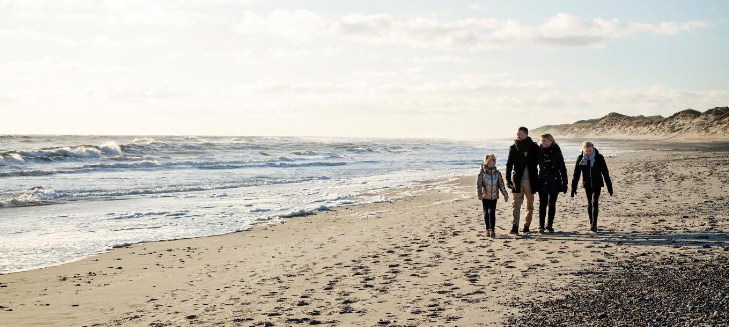 Familie ved Vesterhavet - vinter