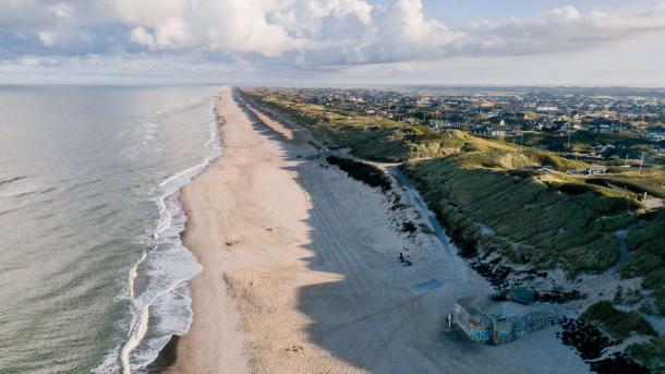 Dronefoto af Søndervig Strand