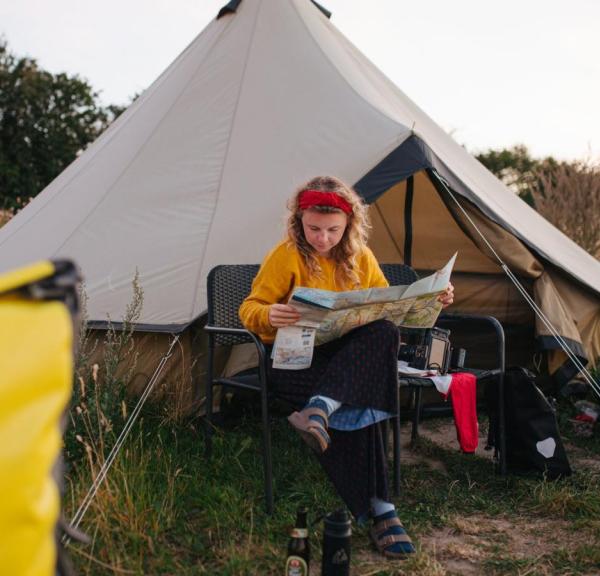 Camping, telt, kvinde